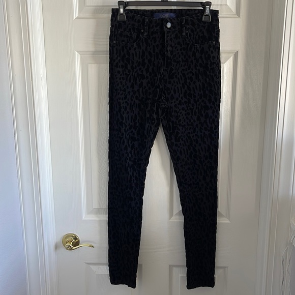 Black Cheetah Print Textured Skinny Jean Pants - Picture 1 of 5